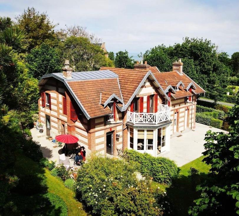 La Villa Des Rosiers Cricqueboeuf Ngoại thất bức ảnh