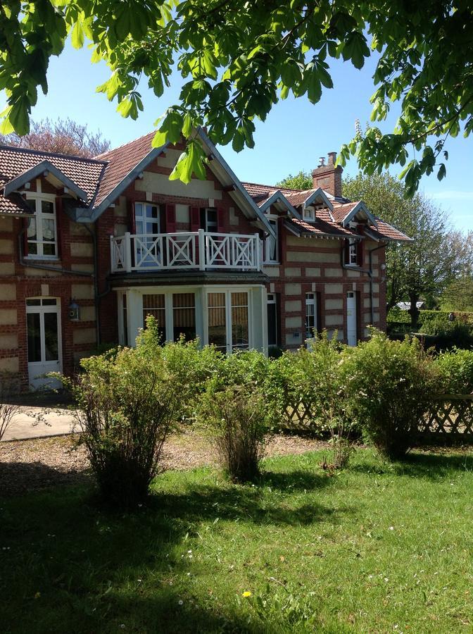 La Villa Des Rosiers Cricqueboeuf Ngoại thất bức ảnh